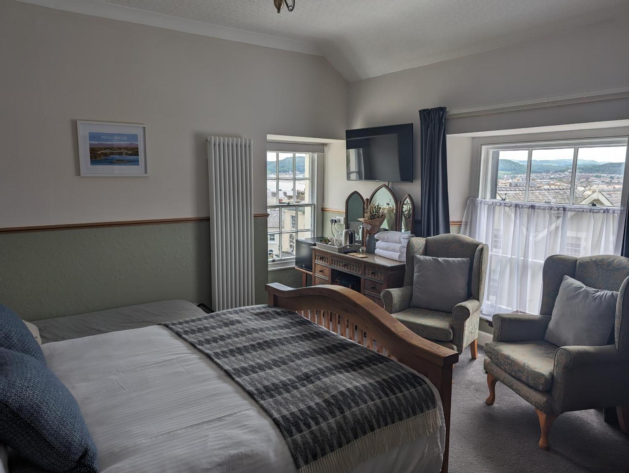 The Chelsea Bed & Breakfast Llandudno Exterior photo