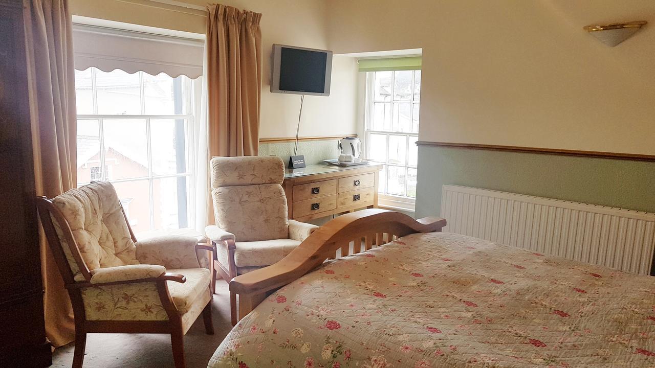 The Chelsea Bed & Breakfast Llandudno Exterior photo