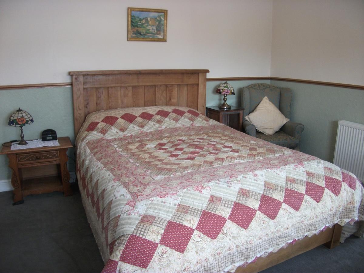 The Chelsea Bed & Breakfast Llandudno Exterior photo